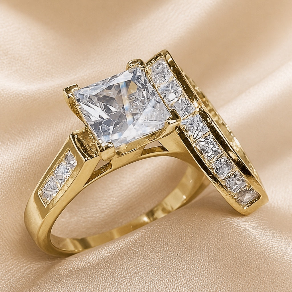 Samling med ring i hvidguld og kunstig zirkon